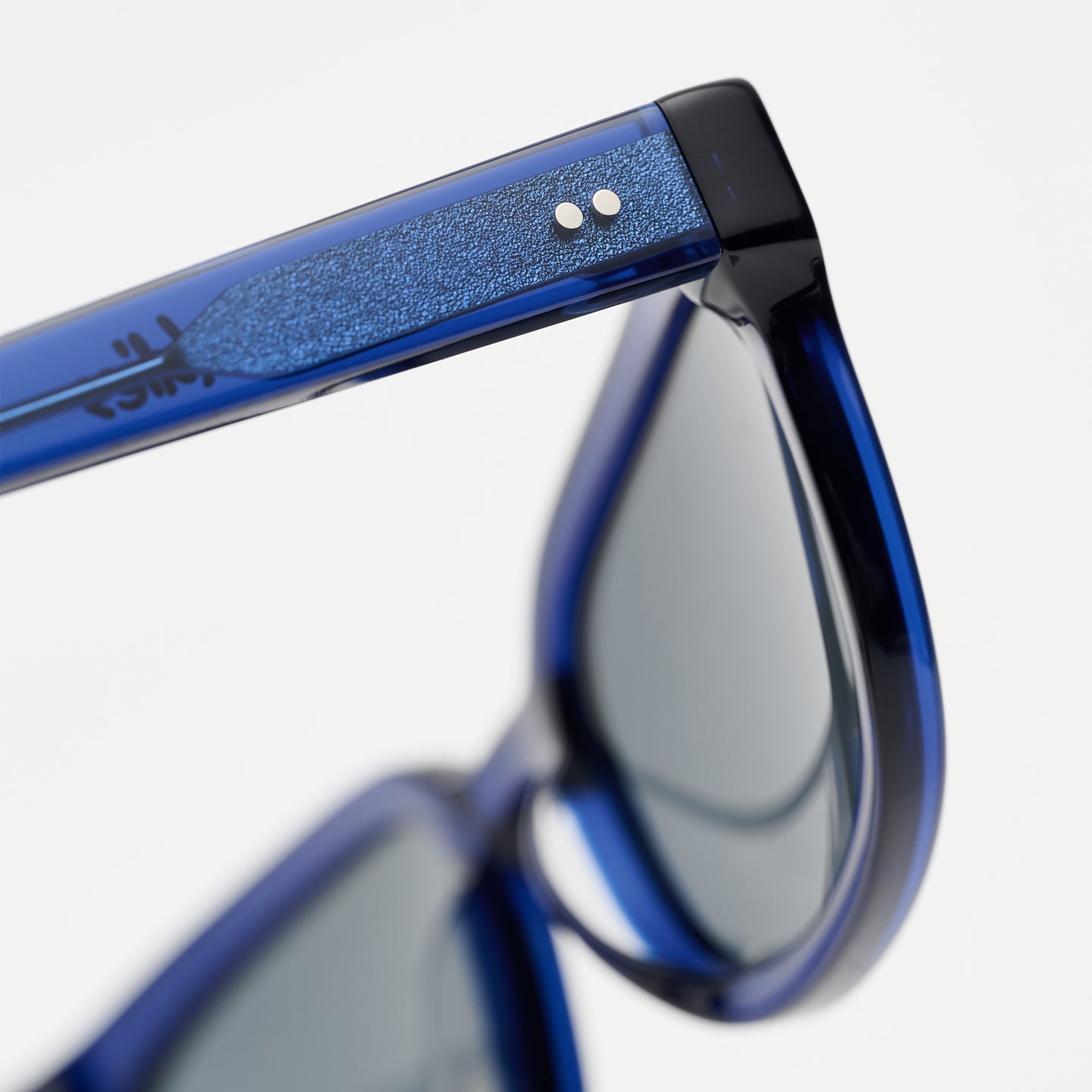 Amber Very Dark Blue