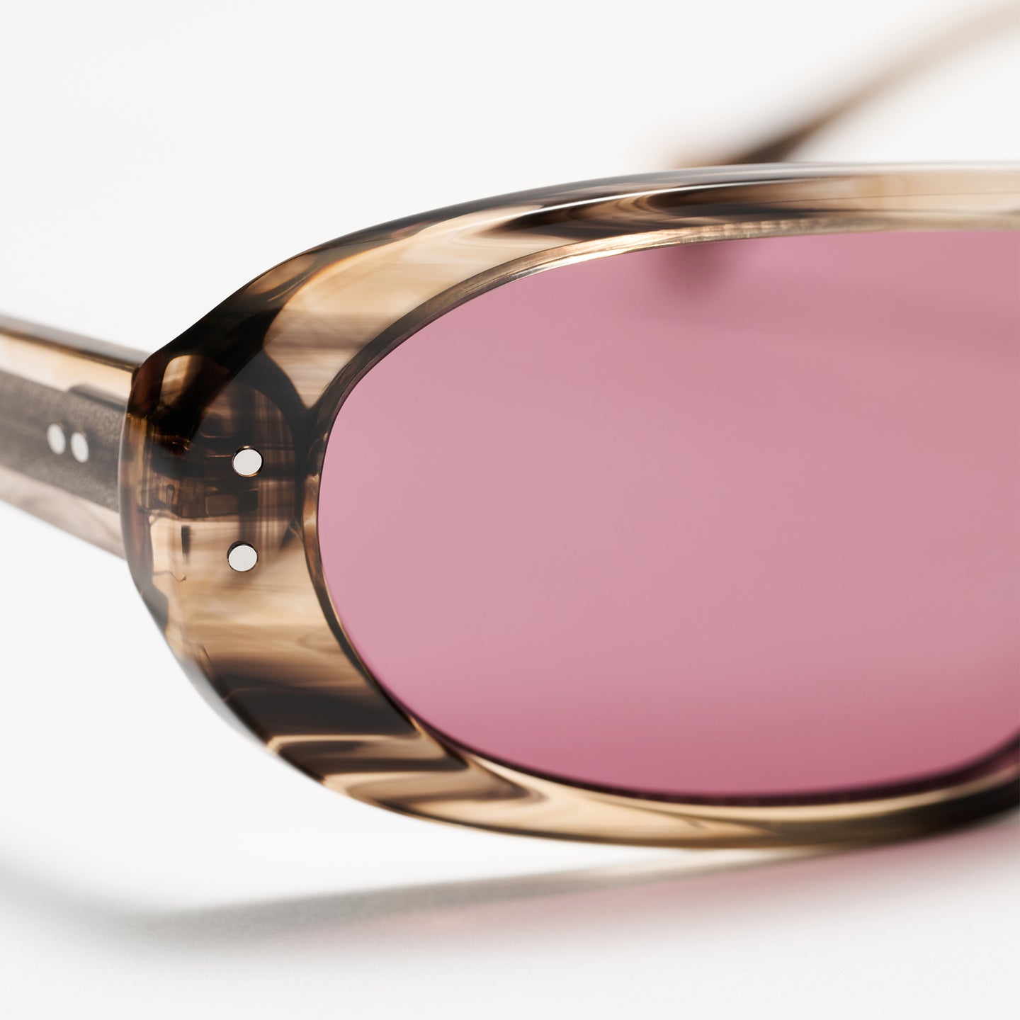 Barret Black & White Smoke