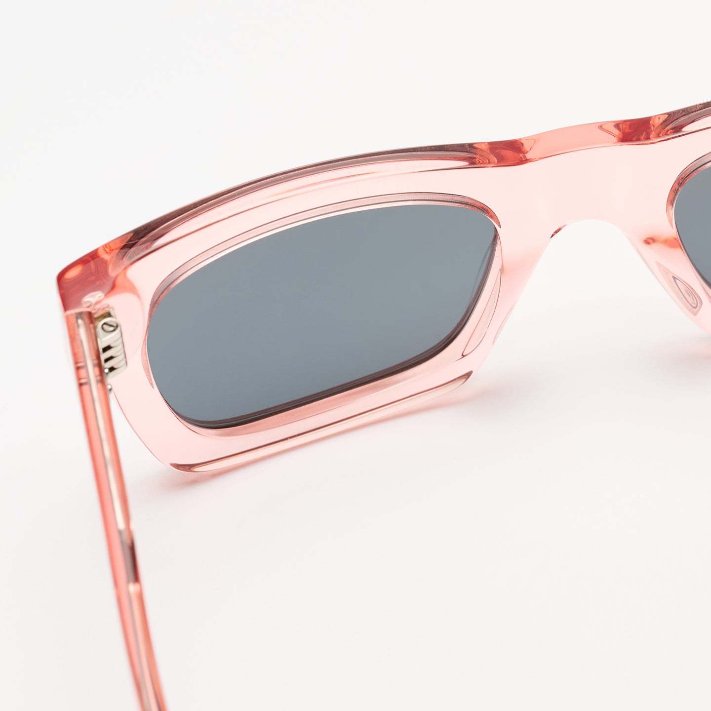 Greta Transparent Shy Pink