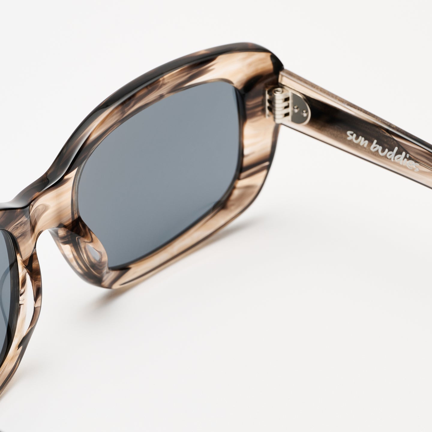 Junior Black & White Smoke