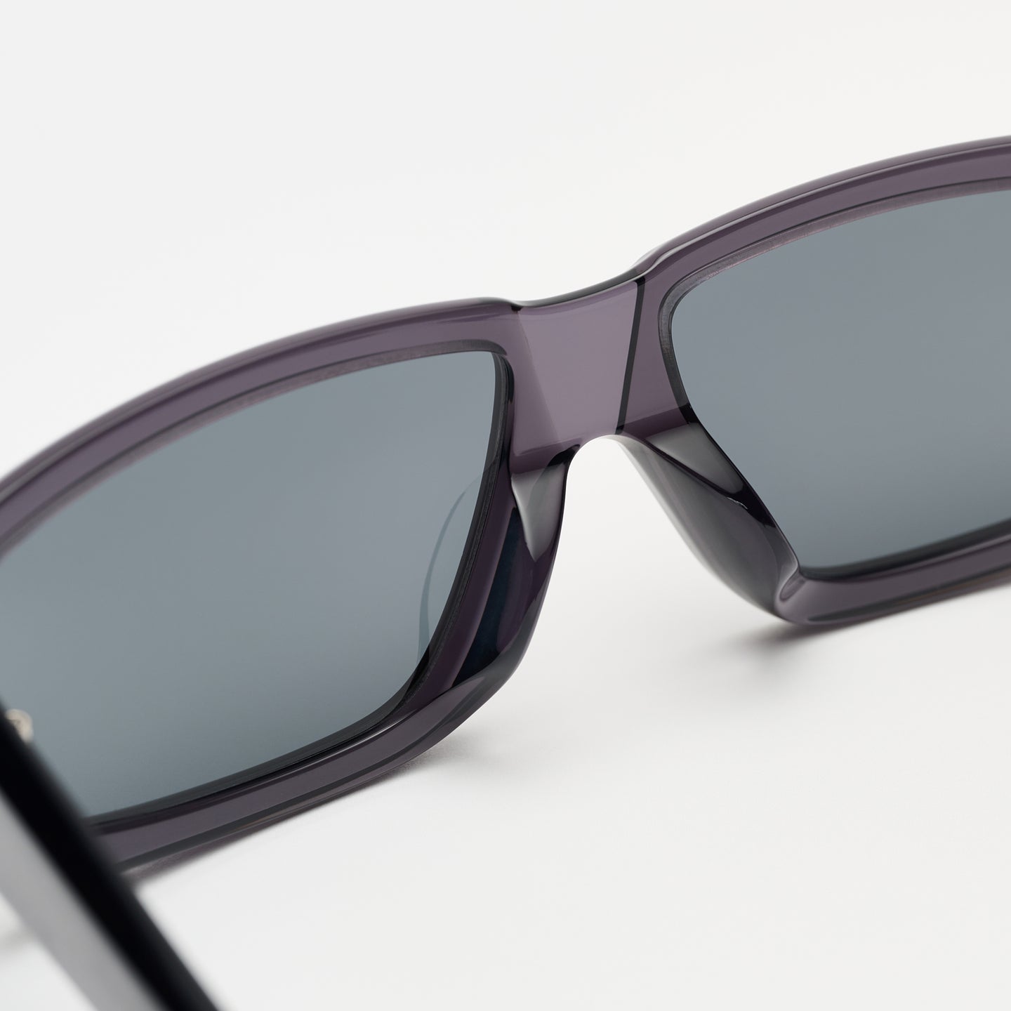 Rei Transparent Grey