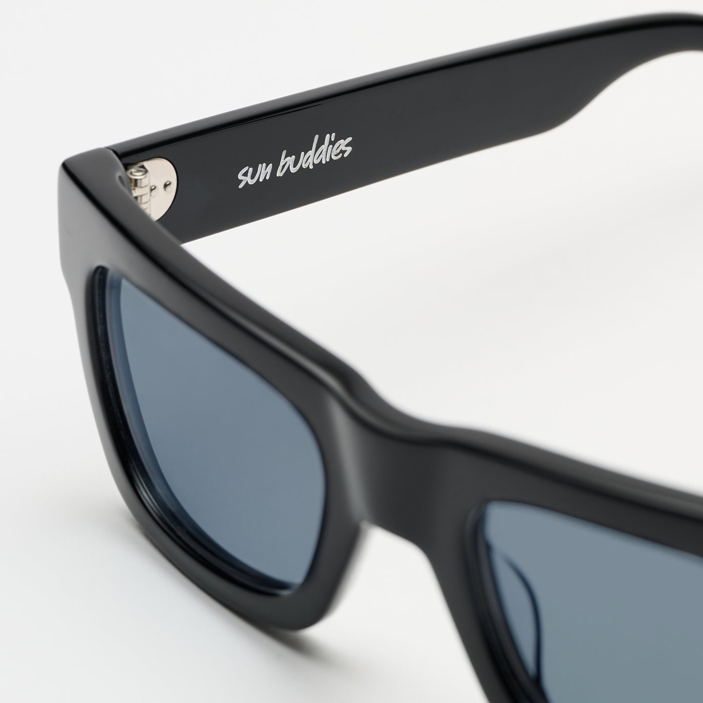 Greta Black With Blue Lens
